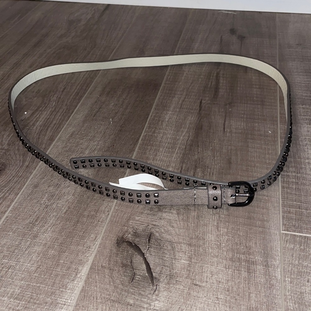 Small studded belt